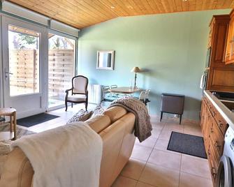 Appartement avec jardin privatif et équipements modernes - FR-1-813-9 - Groix - Salon