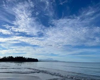 Eagle Bay Retreat (Sea View) - Kudat - Beach