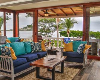 Scenic Beachfront Condo in Flamingo/Potrero Beach - Potrero - Sala de estar