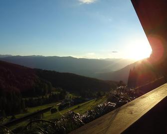 Beautiful independent villa in the Dolomites - South Tyrol - Gais - Balkon