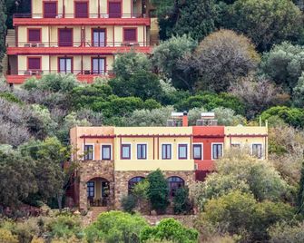 Aeriko - Karfas - Building
