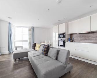 Charming 1Bedroom in the Heart of London - London - Living room