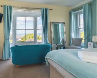 Rooms at The Highcliffe - Cardigan