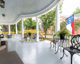 The Edenton Collection-Captain's Quarters Inn - Edenton