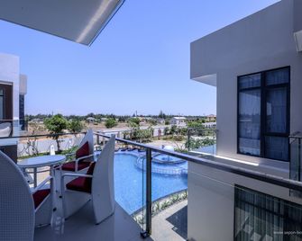 Sepon Boutique Resort - Dong Ha - Balcón