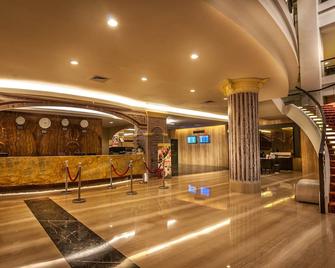 كلارو ماكاسار - ماكاسار - أفضل طعام