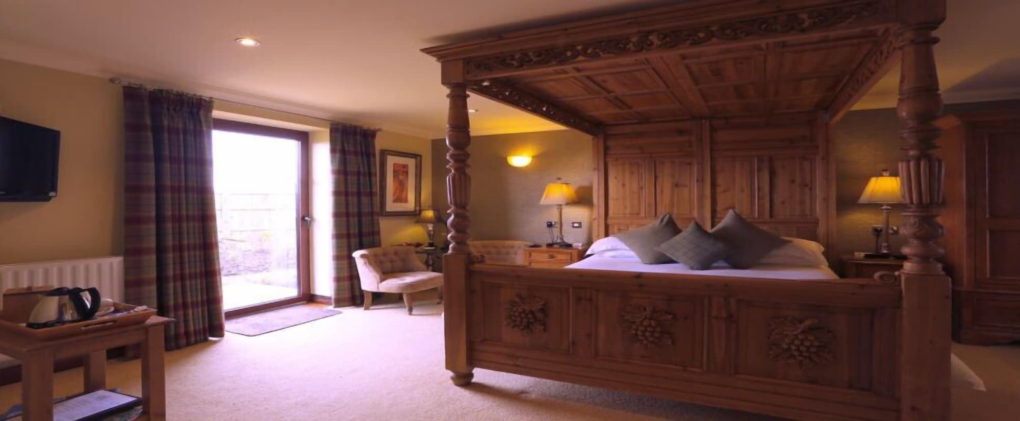 Three Horseshoes Country Inn - Leek - Bedroom