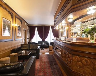 هوتل بيل ايبوك - بون - بار