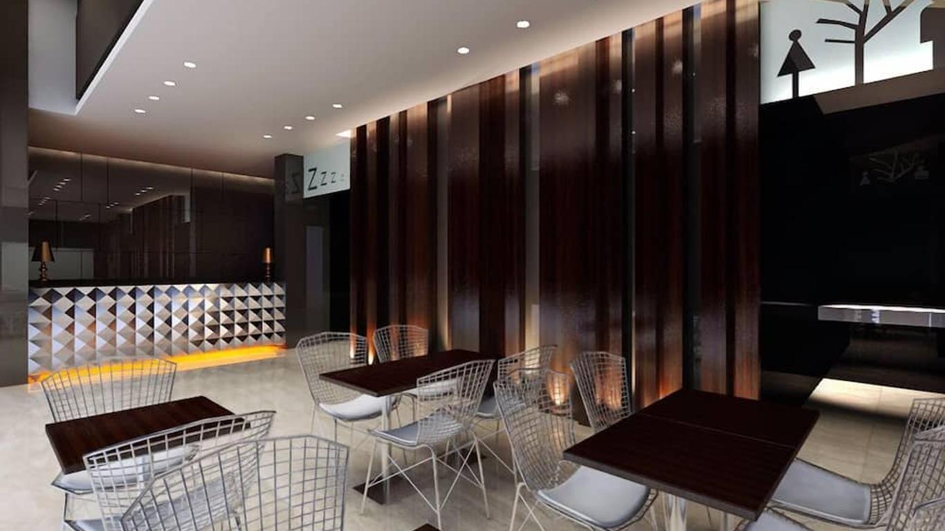 J Hotel Medan