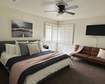 Charming, Clean 3-Bedroom House With Ac, Wifi In Great Location - Thatcher - Bedroom