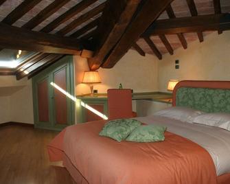 Molino Del Duca Cesi - Terni - Camera da letto
