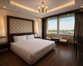 Clarks Avadh - Lucknow