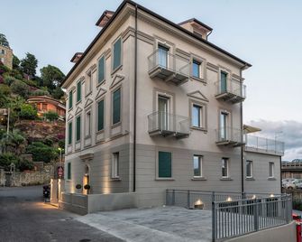 Villa Cadiz Apartments Varazze - Varazze - Edificio