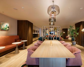 Holiday Inn & Suites Sapporo Odori Park by IHG - Sapporo - Building
