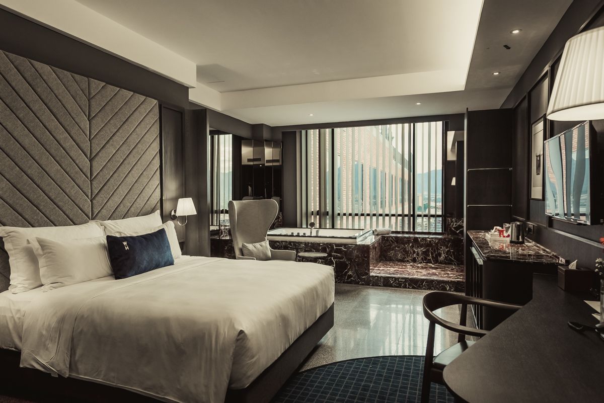 ويل هوتل إيبوه - إيبوه