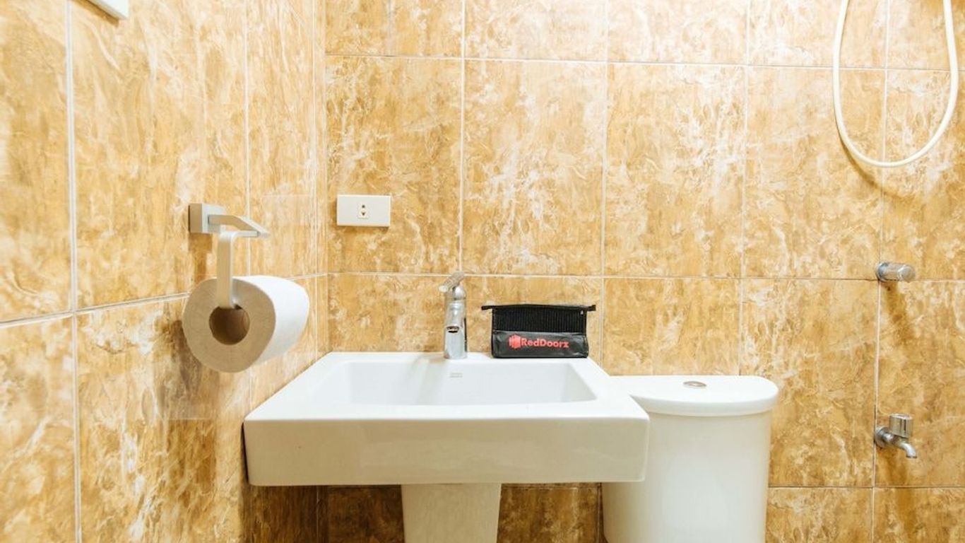 RedDoorz Plus near Strawberry Farm Baguio