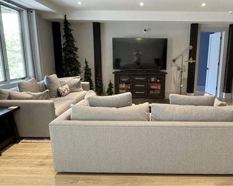 Jack Lake - Lake House Estate - Apsley - Living room