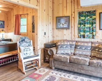 Breathtaking Sunrises at Dancing Bears on Dawnview in Lake Community - West Jefferson - Soggiorno