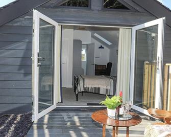 4 Ty Person - Bangor - Patio