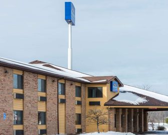 Baymont by Wyndham Cambridge - Cambridge - Edificio