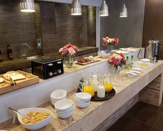 貝拉維斯塔利伯飯店 - 聖地亞哥 - 自助餐