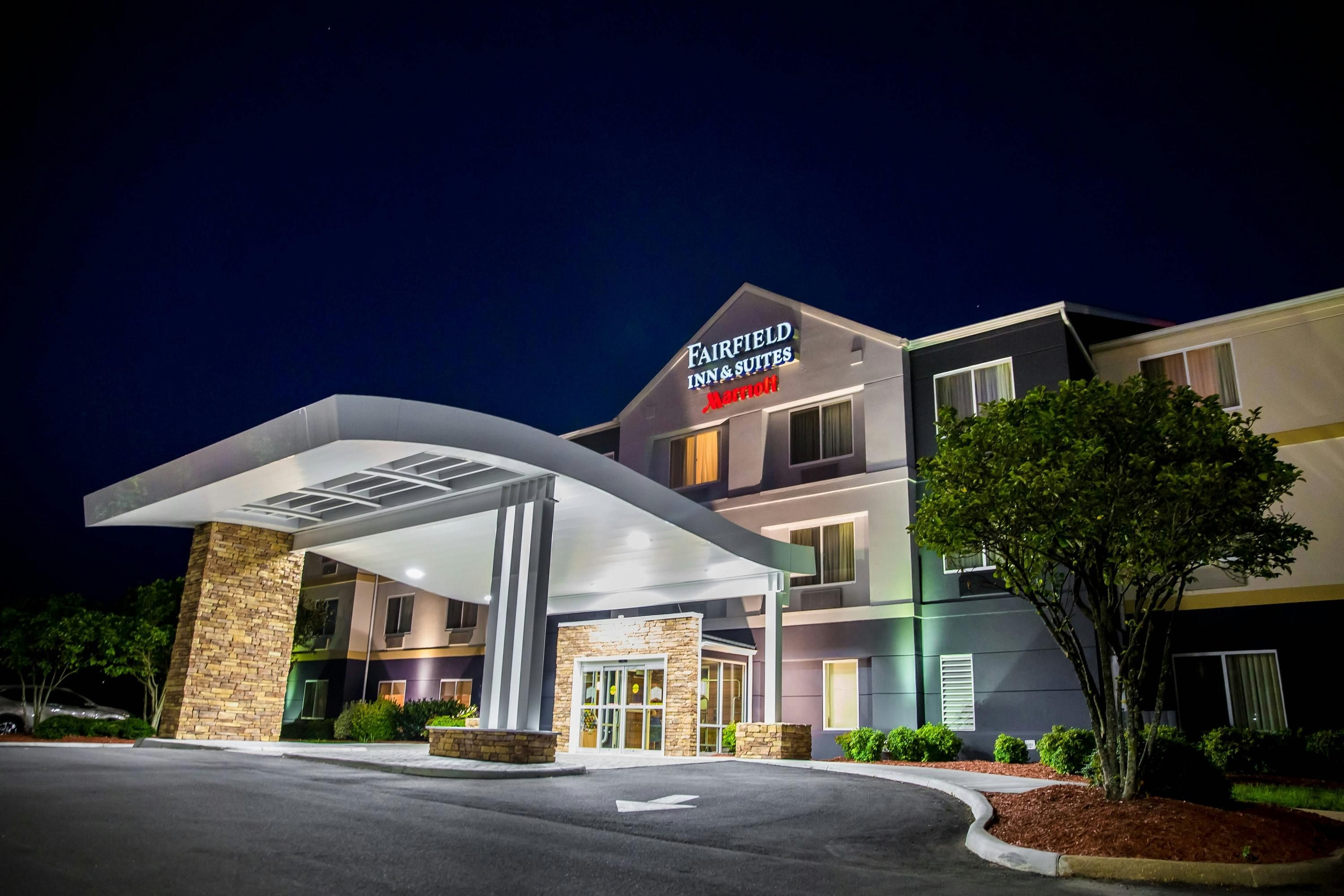 Fairfield Inn & Suites by Marriott Fredericksburg - פרדריקסברג - בניין