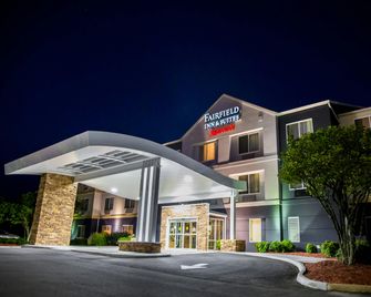Fairfield Inn & Suites by Marriott Fredericksburg - Fredericksburg - Building