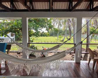 Silversands Retreat Sa - Big Corn Island - Patio