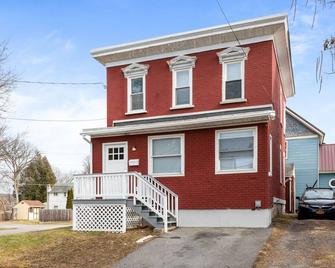 King Bed, 45 Min-Cooperstown,15 Min-Wynn Hosp/Nexus Center Utica Ny, In Ilion Ny - Ilion - Building