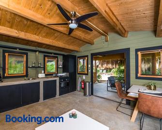 Bonaire Boutique Resort - Kralendijk - Building