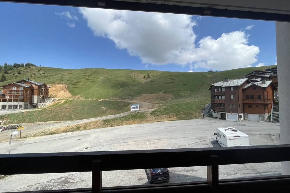 Plagne Soleil: 2-room apartment with balcony, direct access to slopes, near shops - Plagne Soleil - شرفة