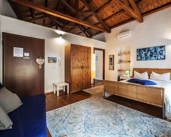 Studio Apartments Centro Storico Via Manno - Cagliari - Bedroom