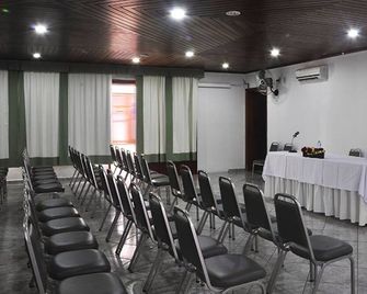Hotel Recanto Bela Vista - Águas de Lindóia - Neuvotteluhuone