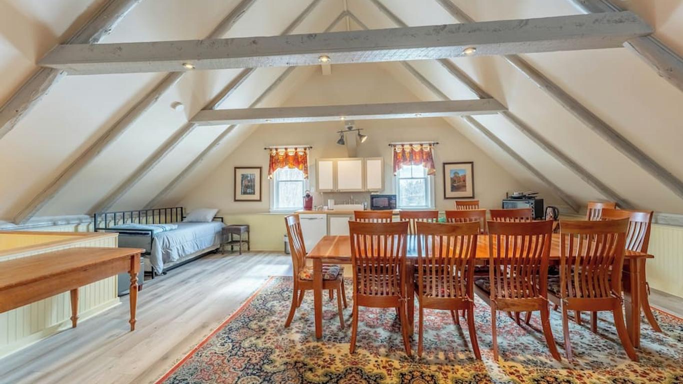 Dominion Hill Country Inn