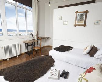 Hotel Boutique La Yegua Loca - Punta Arenas - Bedroom