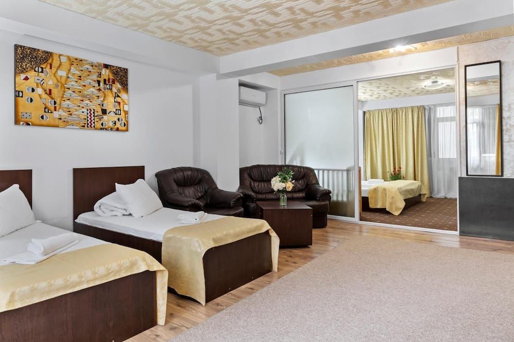 Hotel Charter Otopeni