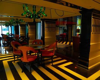 Noah Sky Suites - Kochi - Restaurant