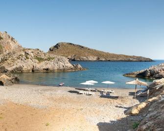 Beachfront Studio Kyma East ~ Crete's Hidden Gem - Kaloi Limenes - Spiaggia