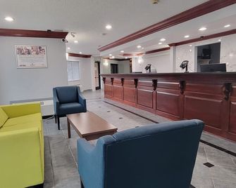 HomeTowne Studios by Red Roof Egg Harbor-Atlantic City Airport - Egg Harbor Township - Rezeption