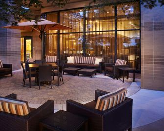 Courtyard by Marriott Kansas City Overland Park/Convention Center - Overland Park - Patio