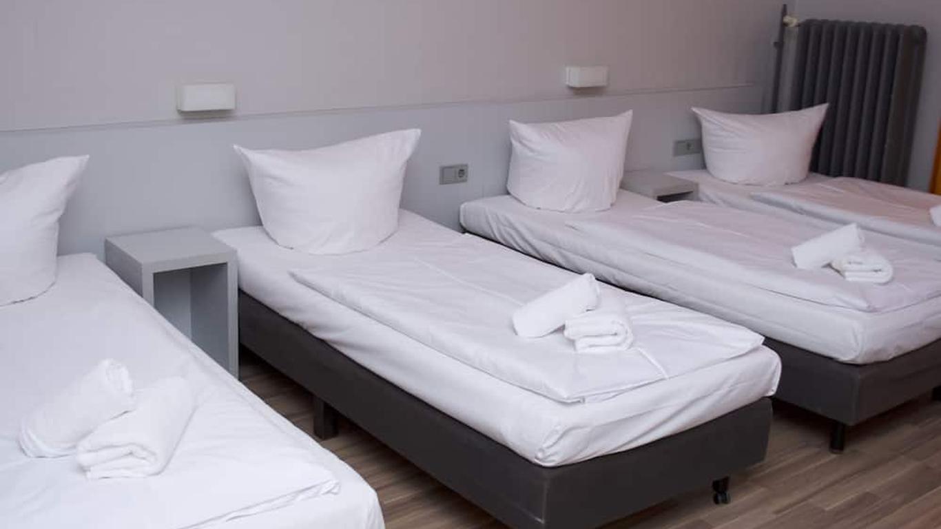 Colour Hotel
