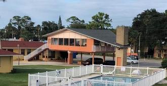 Heritage Inn - Daytona Beach - Zwembad