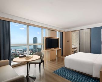 Microtel by Wyndham Qingdao Huangdao - Qingdao - Habitación