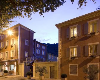 Logis Hôtel Restaurant Azalées - Tournon-sur-Rhône - Building