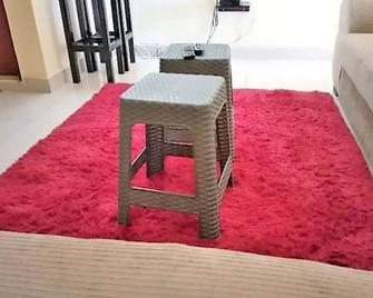 DeeVon Mtwapa Home; w/Balcony and Rooftop View - Mtwapa - Bedroom