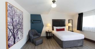 SureStay Hotel by Best Western Castlegar - Castlegar - Camera da letto