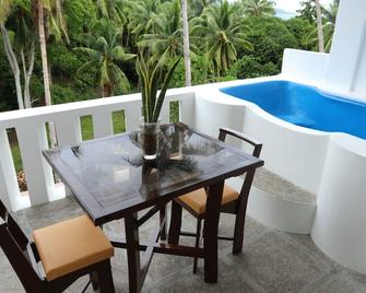 Guindulman Bay Tourist Inn - Guindulman - Balcón