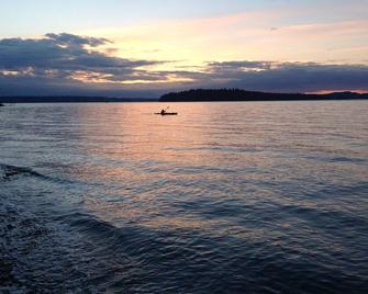 Beautiful Waterfront Views on Vashon Island - Vashon - Playa