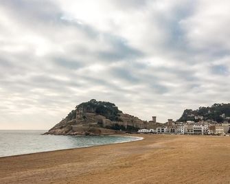 Stunning Apartment In Tossa De Mar - Tossa de Mar - Beach