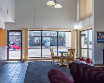 Motel 6 Madras Or - Madras - Lobby
